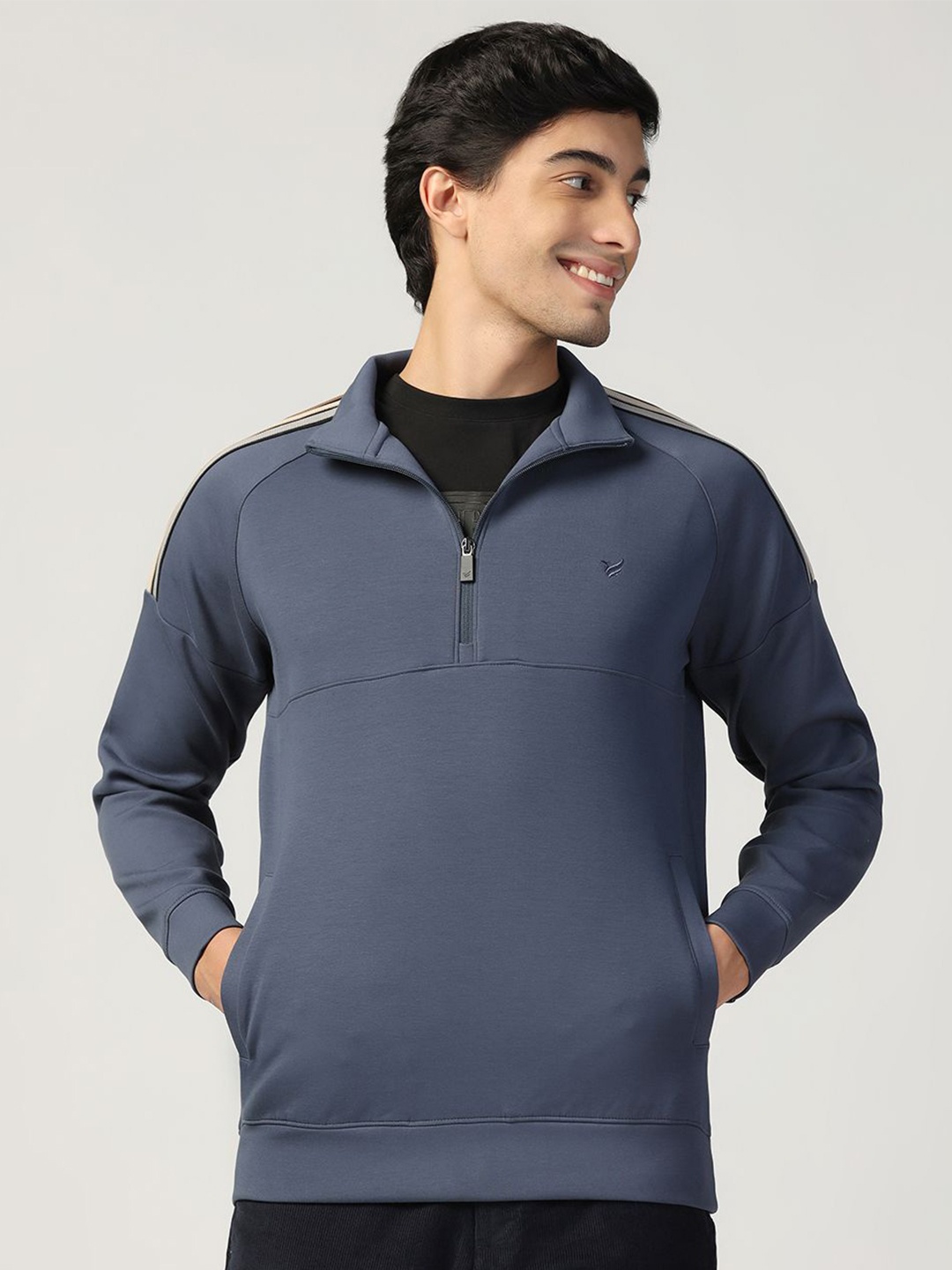 

Blackberrys Men Long Sleeves Sweatshirt, Grey melange