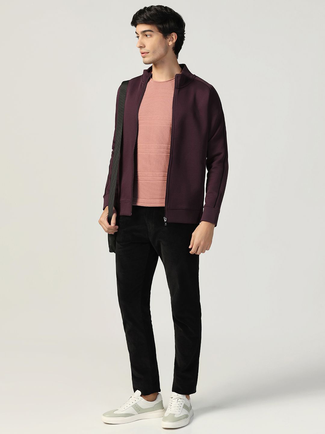 

Blackberrys Men High Neck Sweatshirt, Maroon