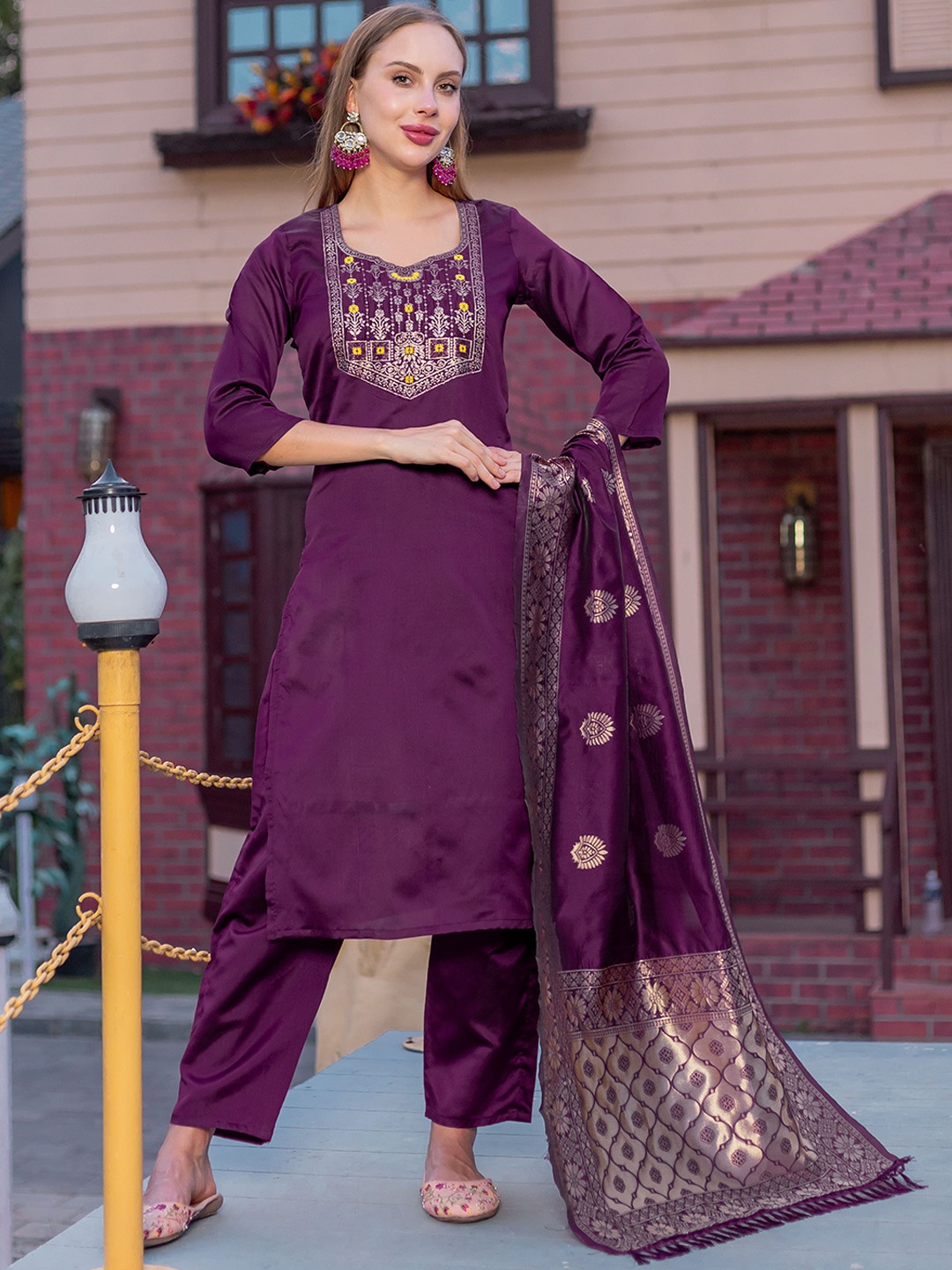 

Twika Floral Woven Design Notch Neck Straight Kurta With Trouser And Dupatta, Burgundy