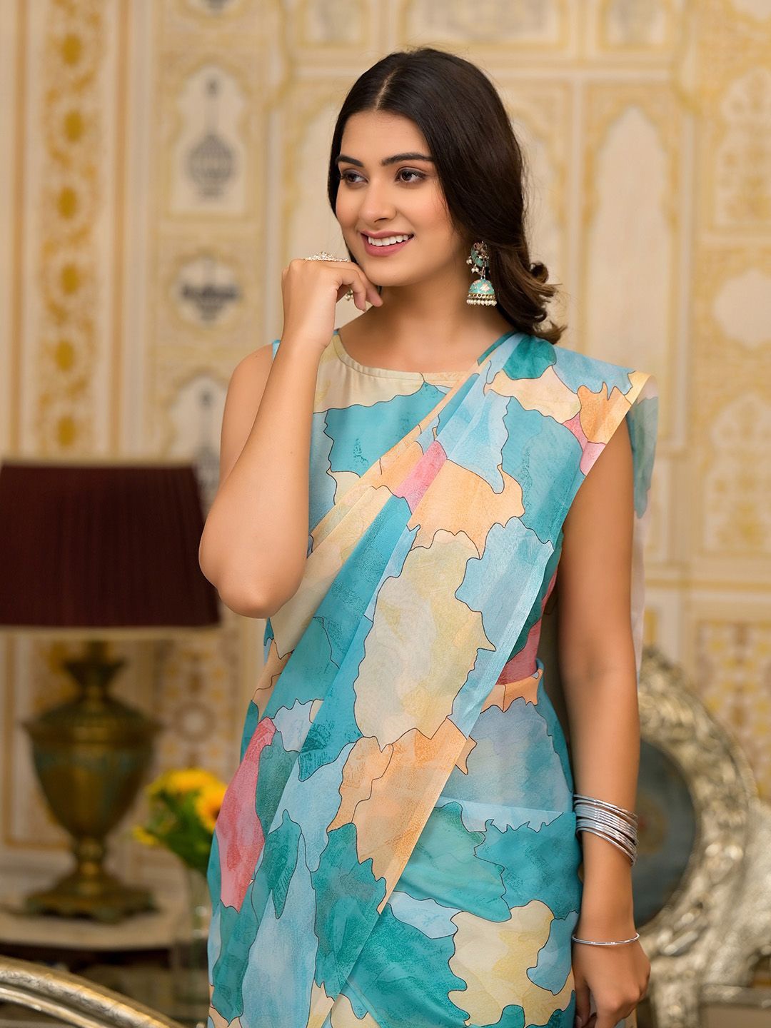 

Ishin Printed Ready to Wear Saree, Blue