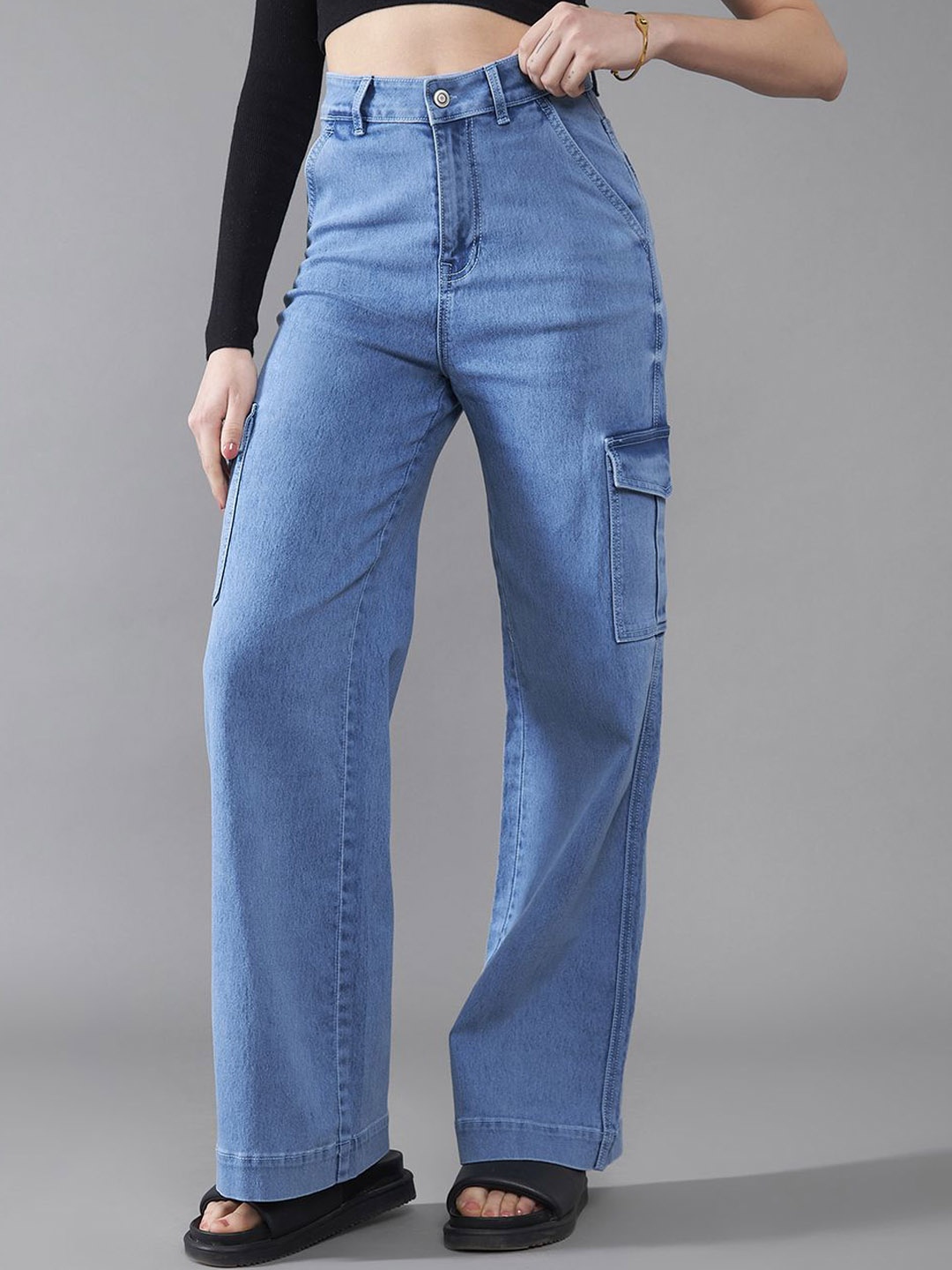

DOLCE CRUDO Women Wide Leg High-Rise Heavy Fade Stretchable Jeans, Blue