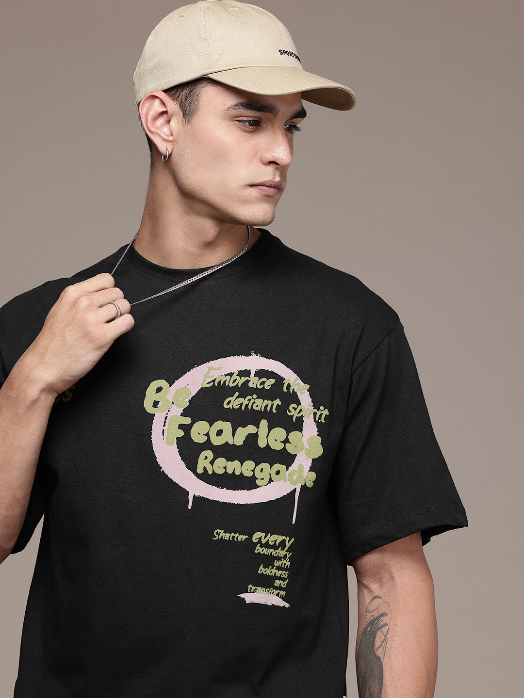 

The Roadster Life Co. Printed Drop-Shoulder Sleeves Relaxed Fit Pure Cotton T-shirt, Black