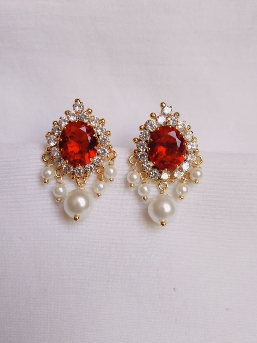 

kurdekars divuu Gold Plating Contemporary Artificial Beads Studs Earrings, Red