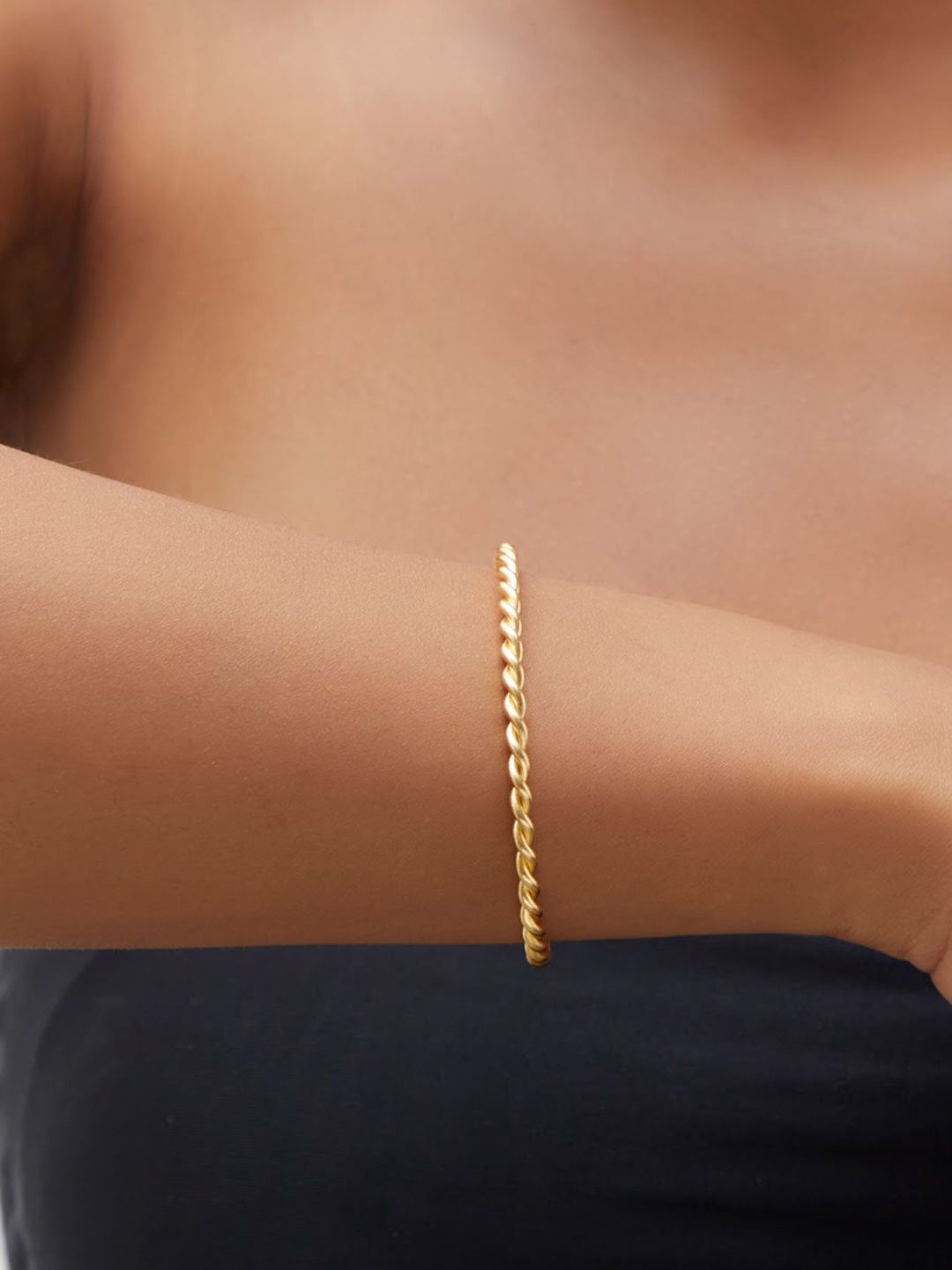 

Ethnic Andaz Women Brass Handcrafted Gold-Plated Cuff Bracelet