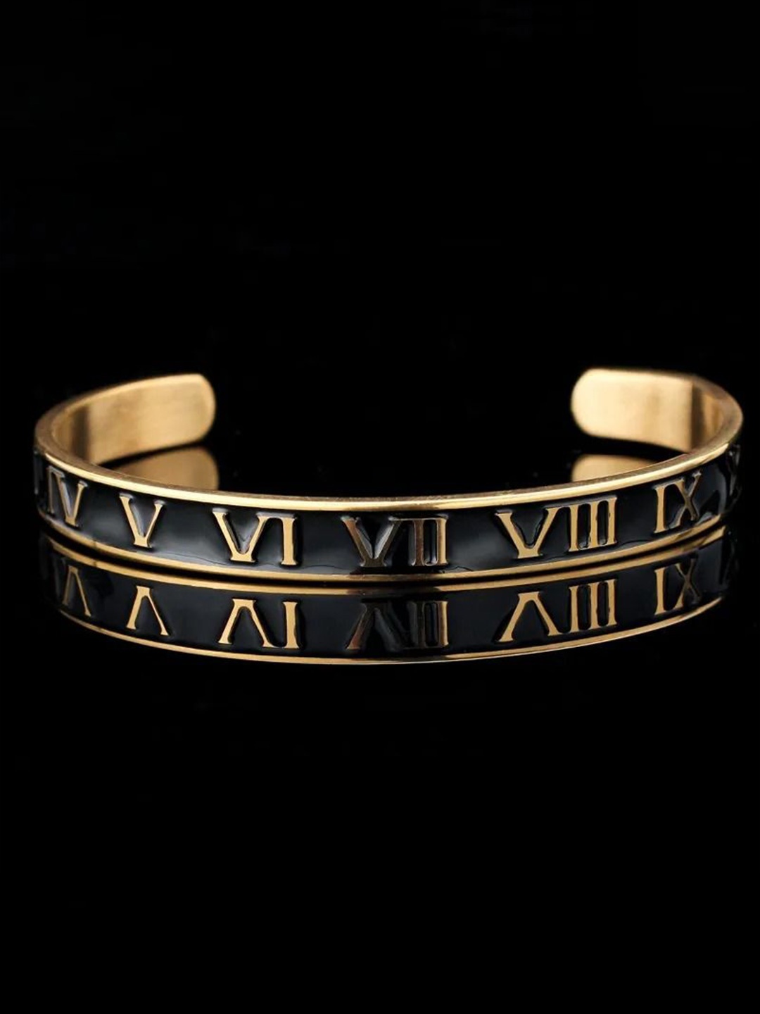 

The Roadster Lifestyle Co Men Gold-Plated Anti Tarnish Cuff Bracelet