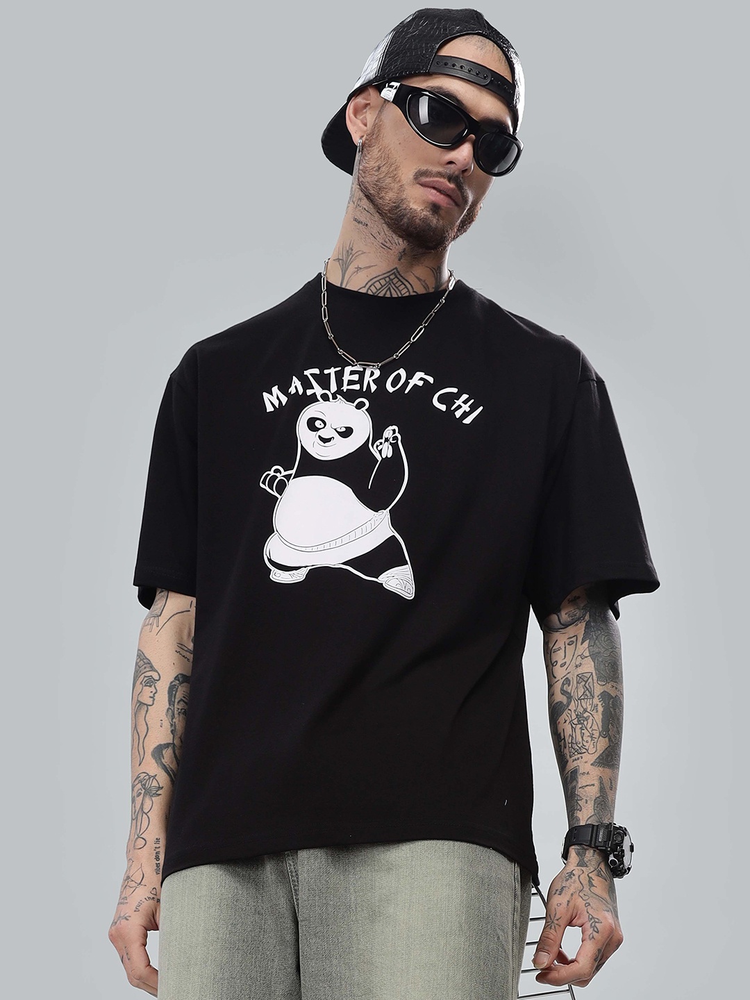 

TOMHIDDLE Men Printed Applique T-shirt, Black