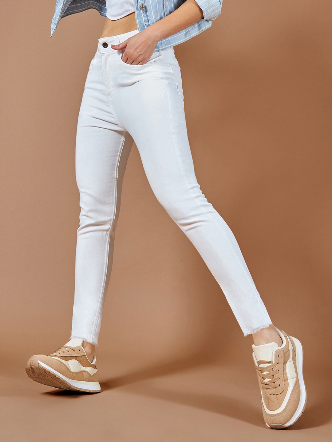 

DOLCE CRUDO Women Skinny Fit High-Rise Light Fade Stretchable Jeans, White