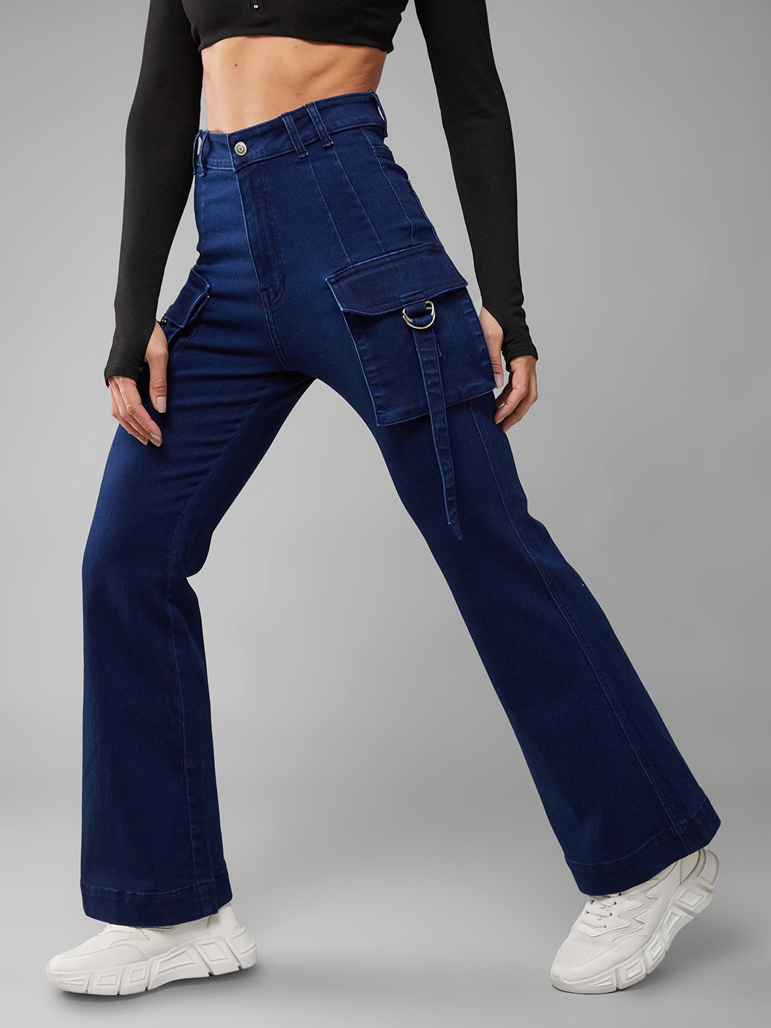 

DOLCE CRUDO Women Bootcut High-Rise Stretchable Jeans, Blue