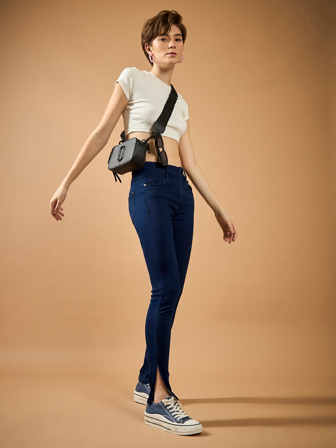 

DOLCE CRUDO Women Skinny Fit Stretchable Jeans, Navy blue