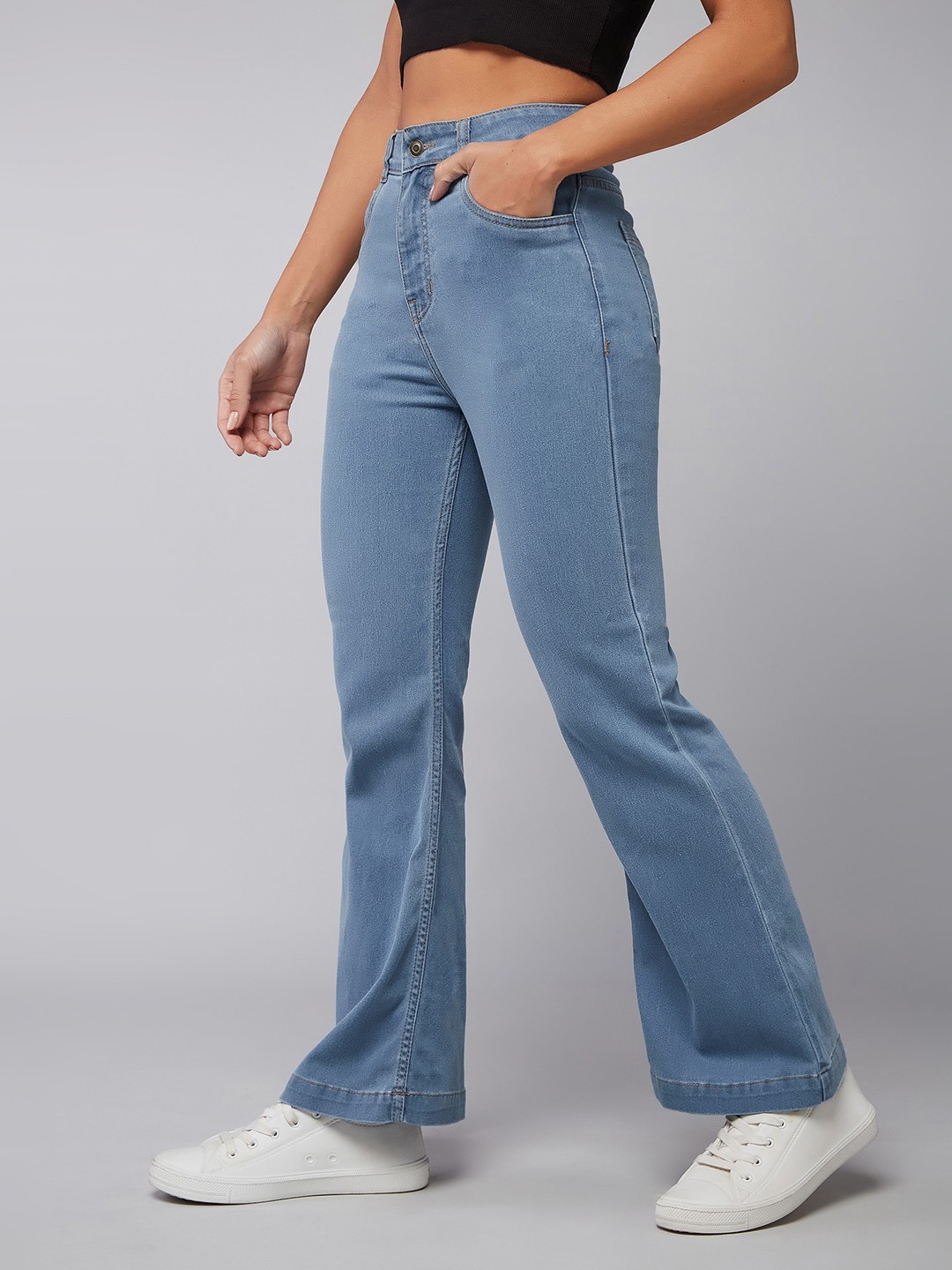 

DOLCE CRUDO Women Bootcut High-Rise Heavy Fade Stretchable Jeans, Blue