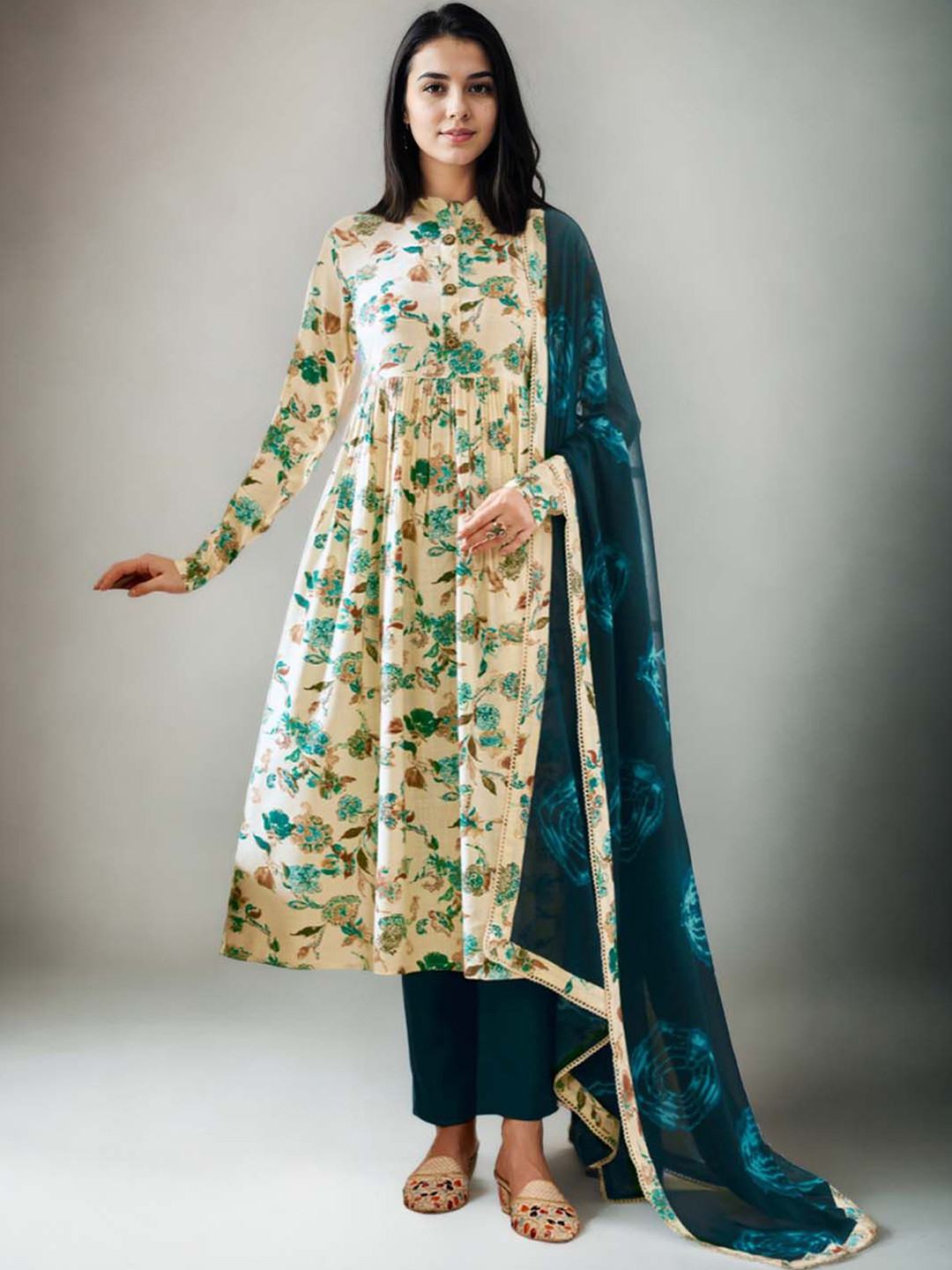

sagarika Women Floral Printed Pleated Gotta Patti Pure Cotton Kurta with Trousers & With Dupatta, Off white