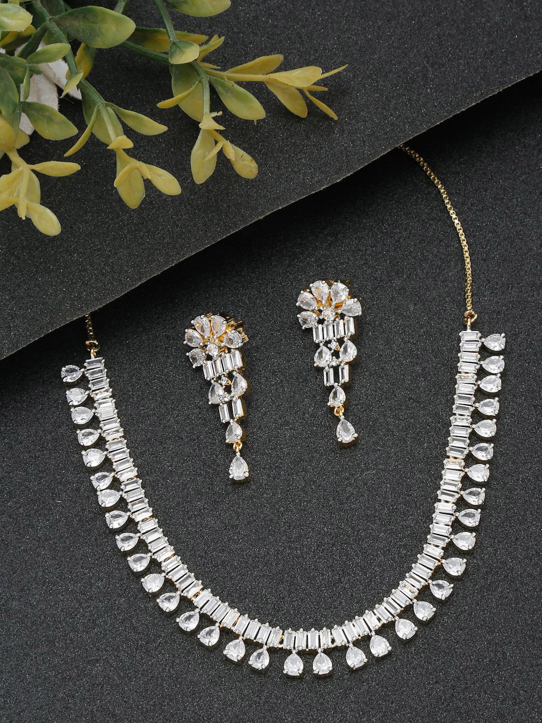 

DIVASTRI Gold-Plated Artificial Stone-Studded Jewellery Set