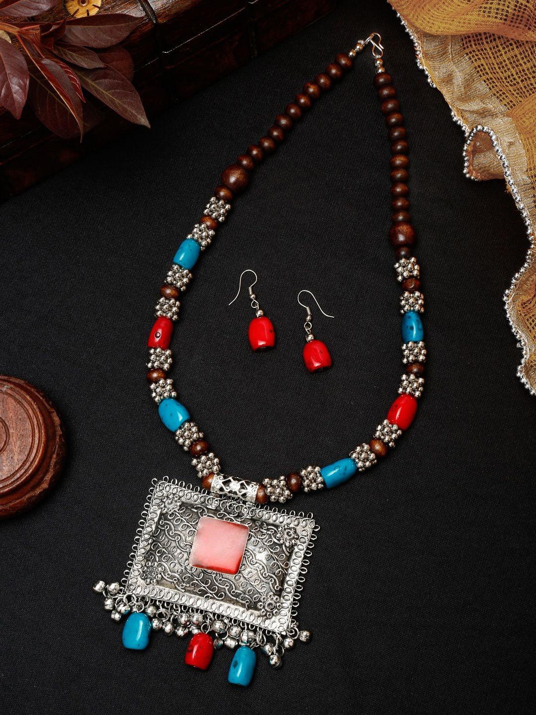 

DIVASTRI Silver-Plated Beaded Jewellery Set