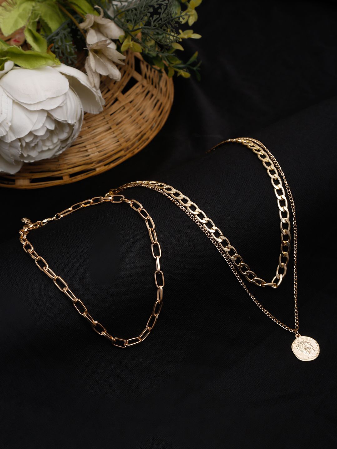 

DIVASTRI Gold-Plated Necklace