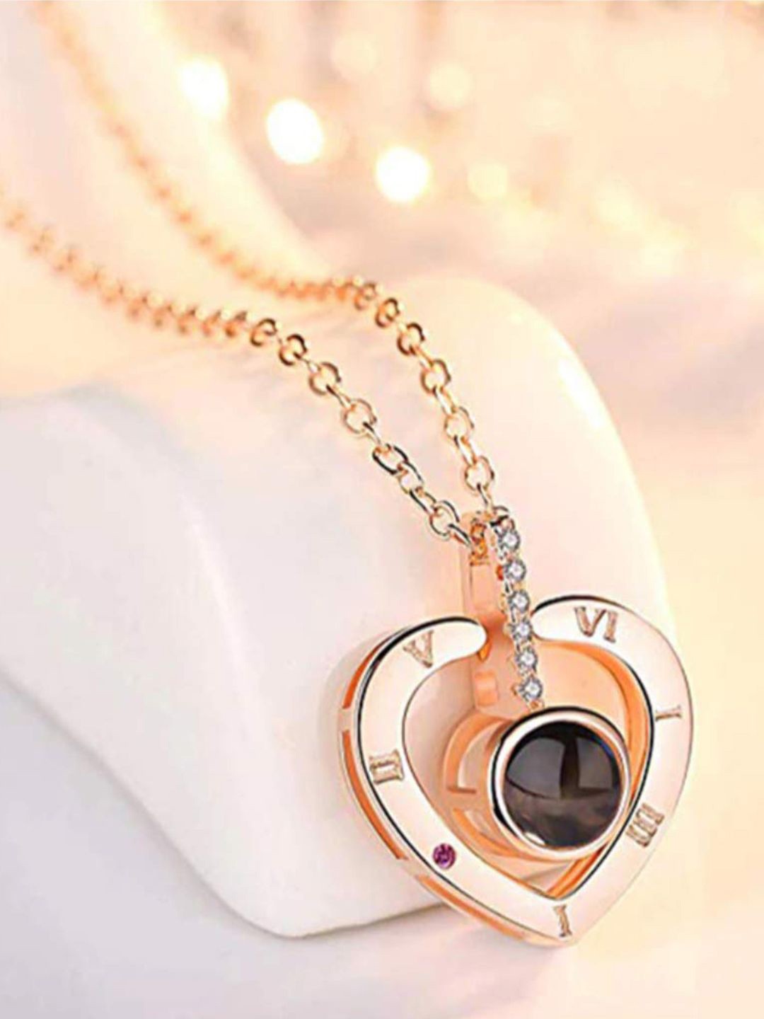 

DIVASTRI Gold-Plated Pendants