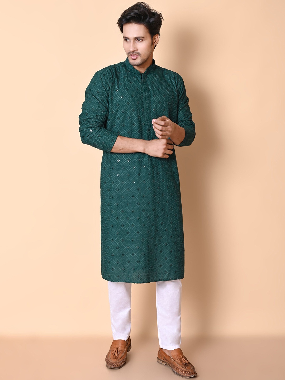 

BAESD Men Embroidered Regular Sequinned Kurta with Pyjamas, Green