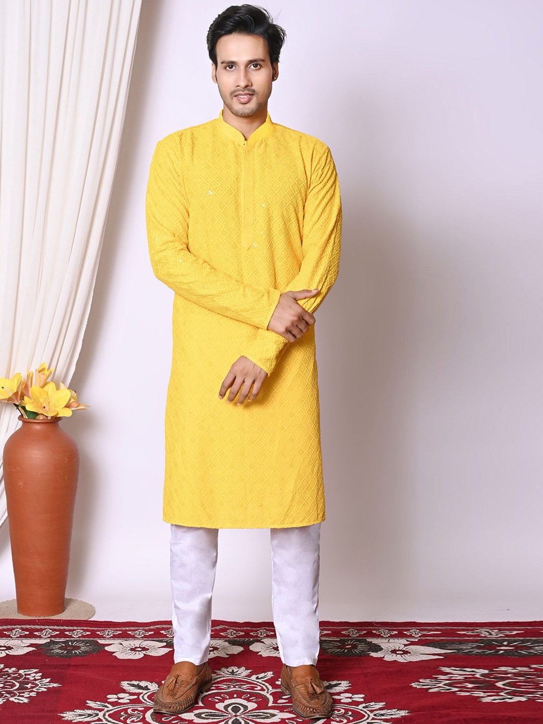 

BAESD Men Embroidered Regular Sequinned Kurta with Pyjamas, Yellow