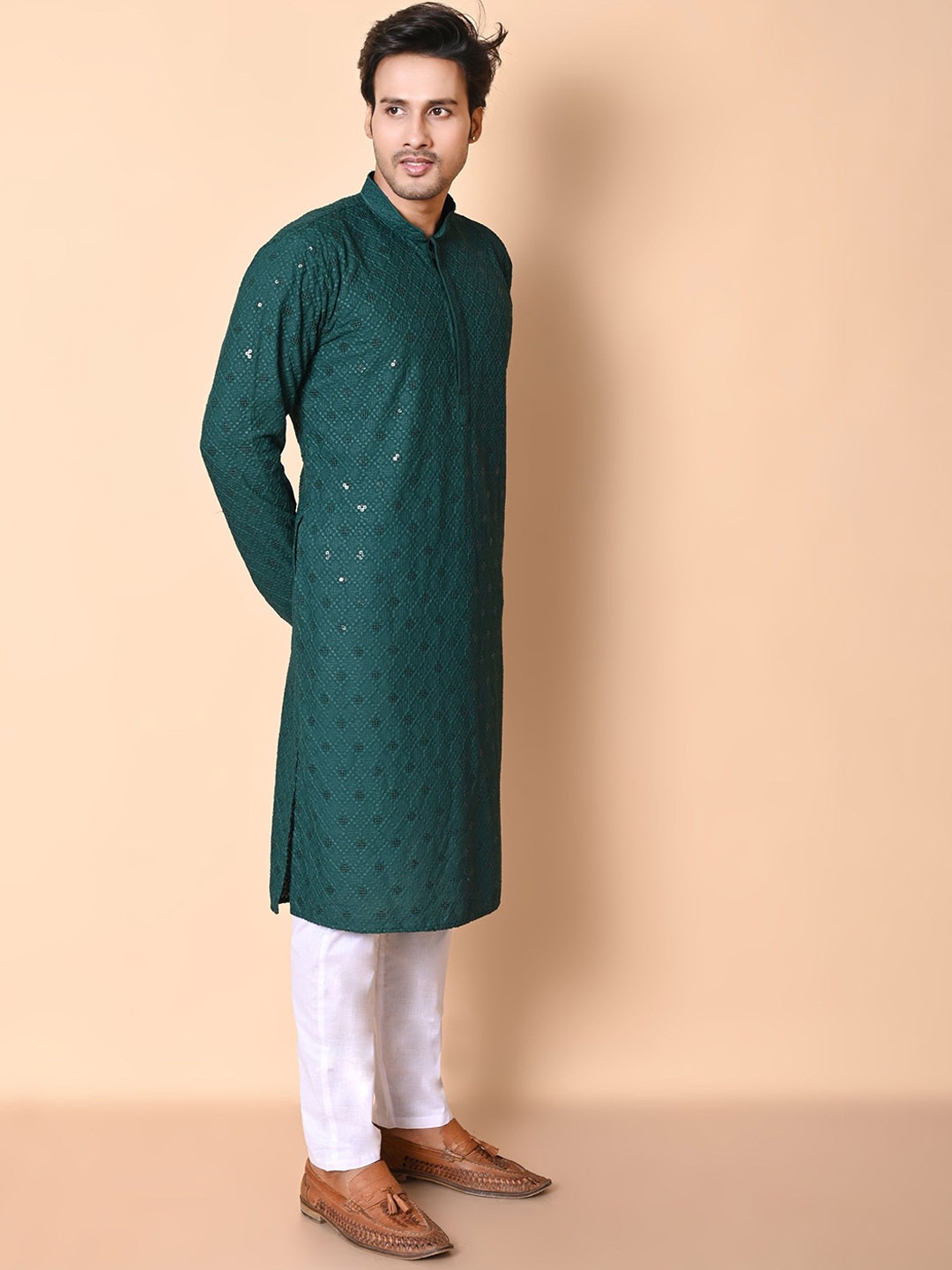 

BAESD Men Embroidered Regular Sequinned Kurta with Pyjamas, Green