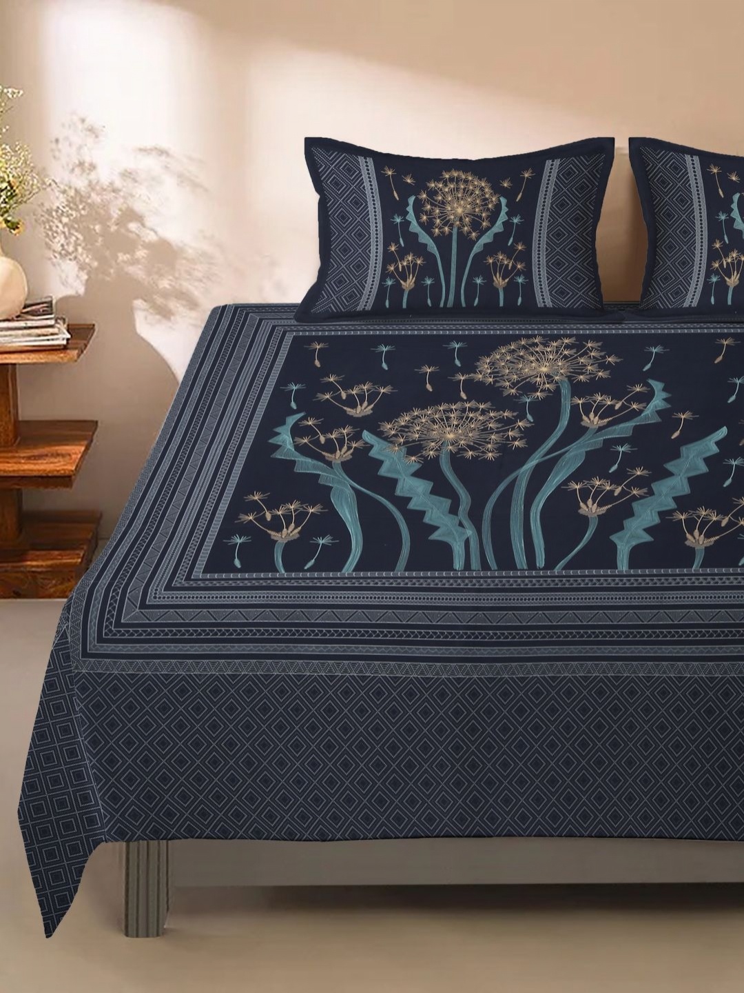

eyda Navy Blue Floral 180 TC King Bedsheet with 2 Pillow Covers