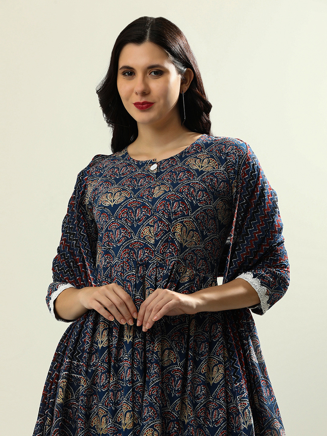 

Jaipur Kurti Women Floral Printed Empire Phulkari Pure Cotton Kurta with Trousers & With Dupatta, Navy blue