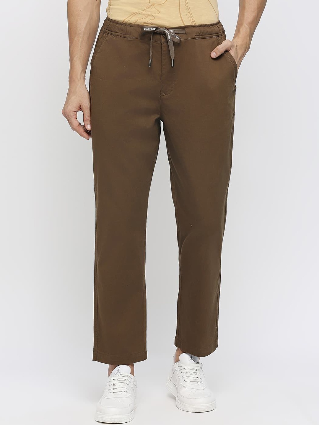 

Basics Men Relaxed Fit Mid-Rise Cotton Trousers, Brown