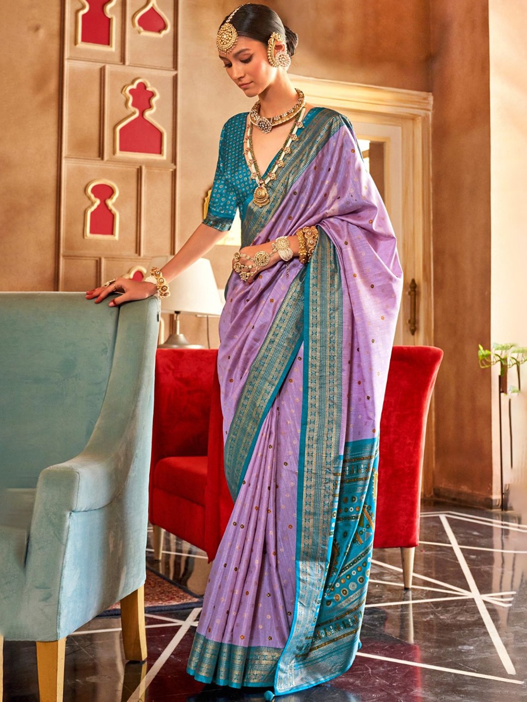 

DEVATITHI Woven Design Zari Patola Saree, Lavender