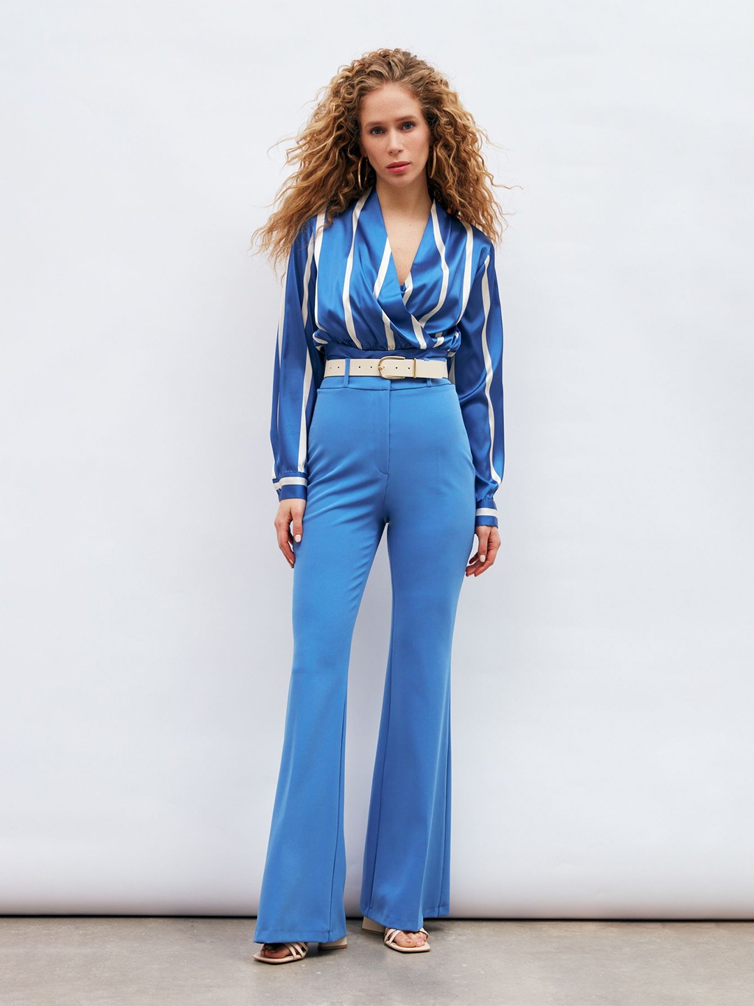 

Fashion Gaiia Women Satin Vertical Stripes Crop Top, Blue