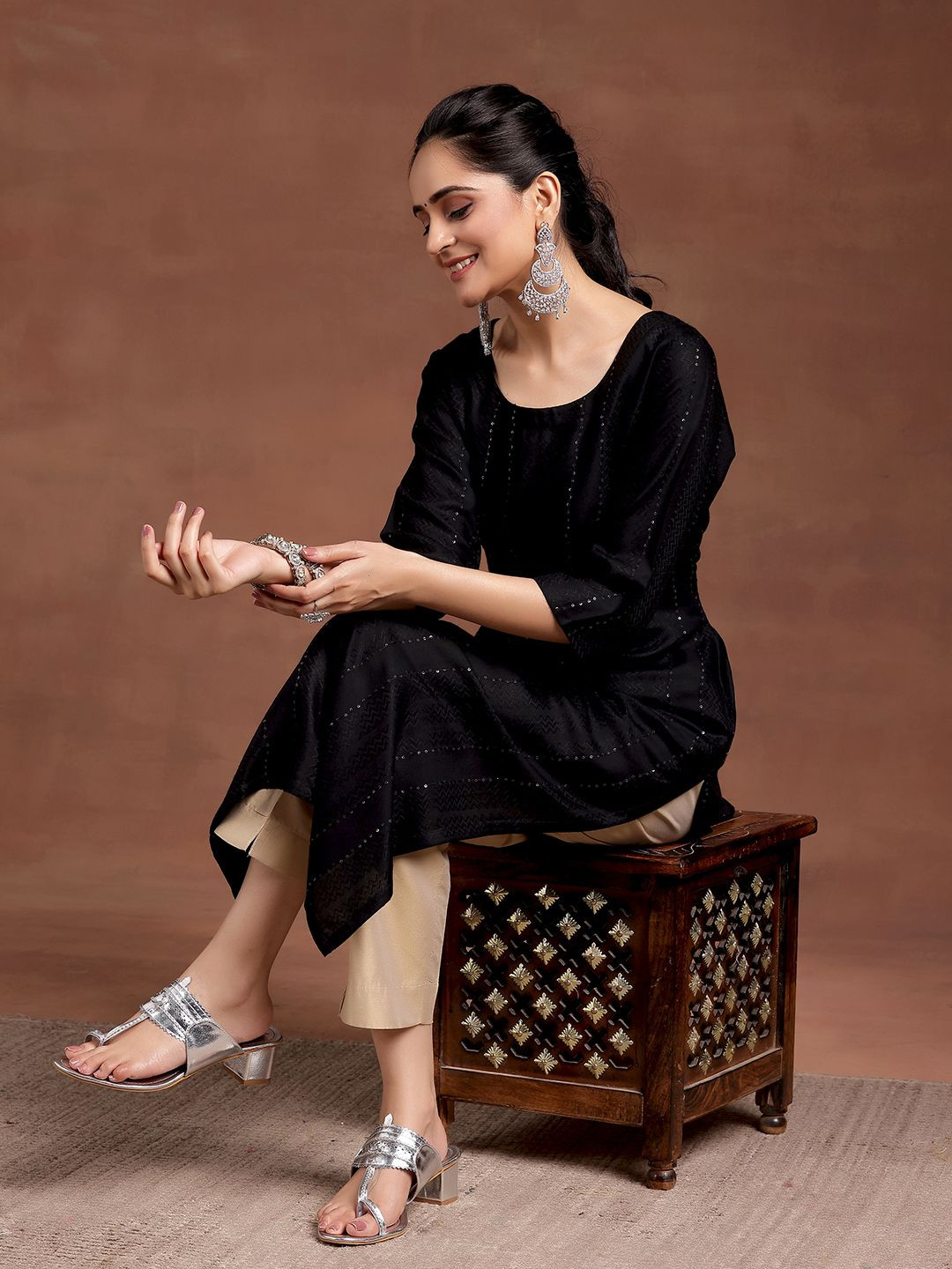 

Libas Women Sequinned Kurta, Black