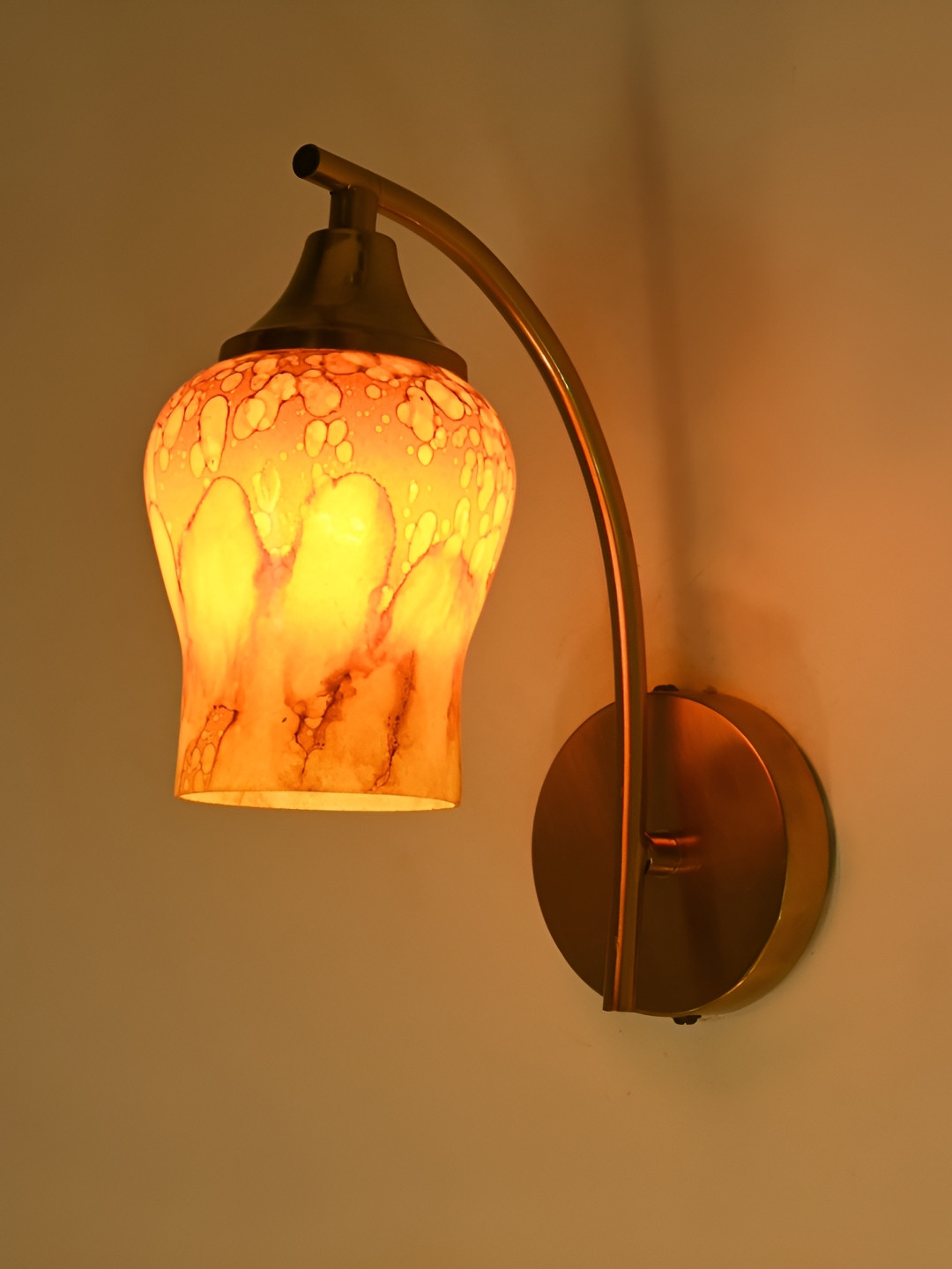 

Afast Orange Metal Rectangle Shaped Wall Lamp