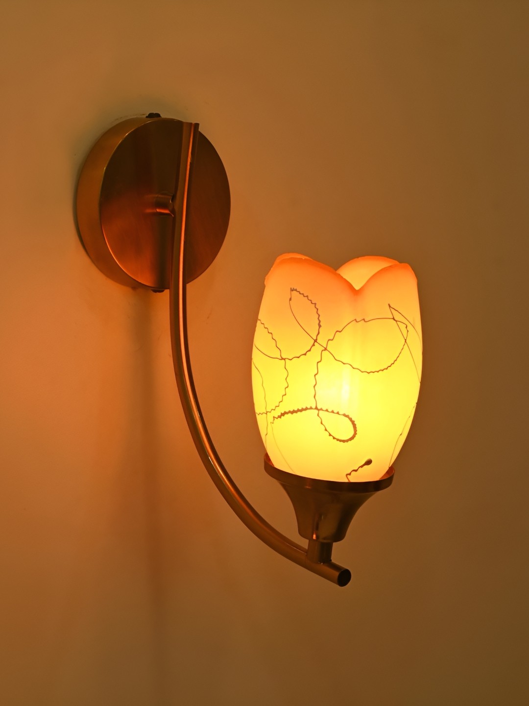 

Afast Orange & White Metal Rectangle Shaped Wall Lamp