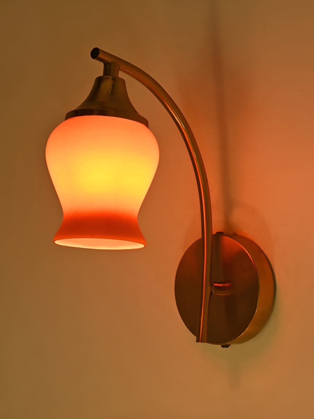 

Afast Orange Metal Rectangle Shaped Wall Lamp