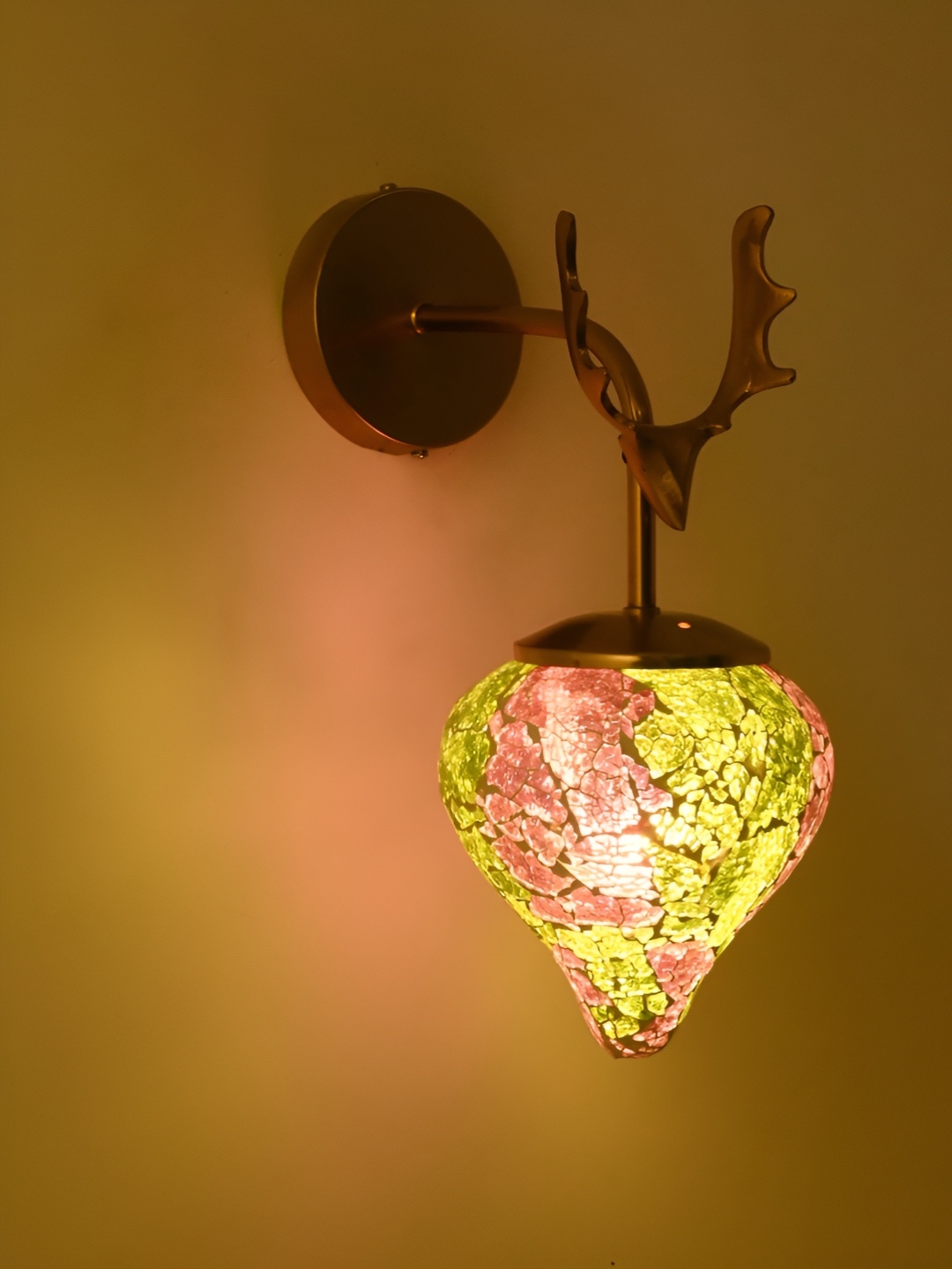 

Afast Green & Pink Metal Rectangle Shaped Wall Lamp