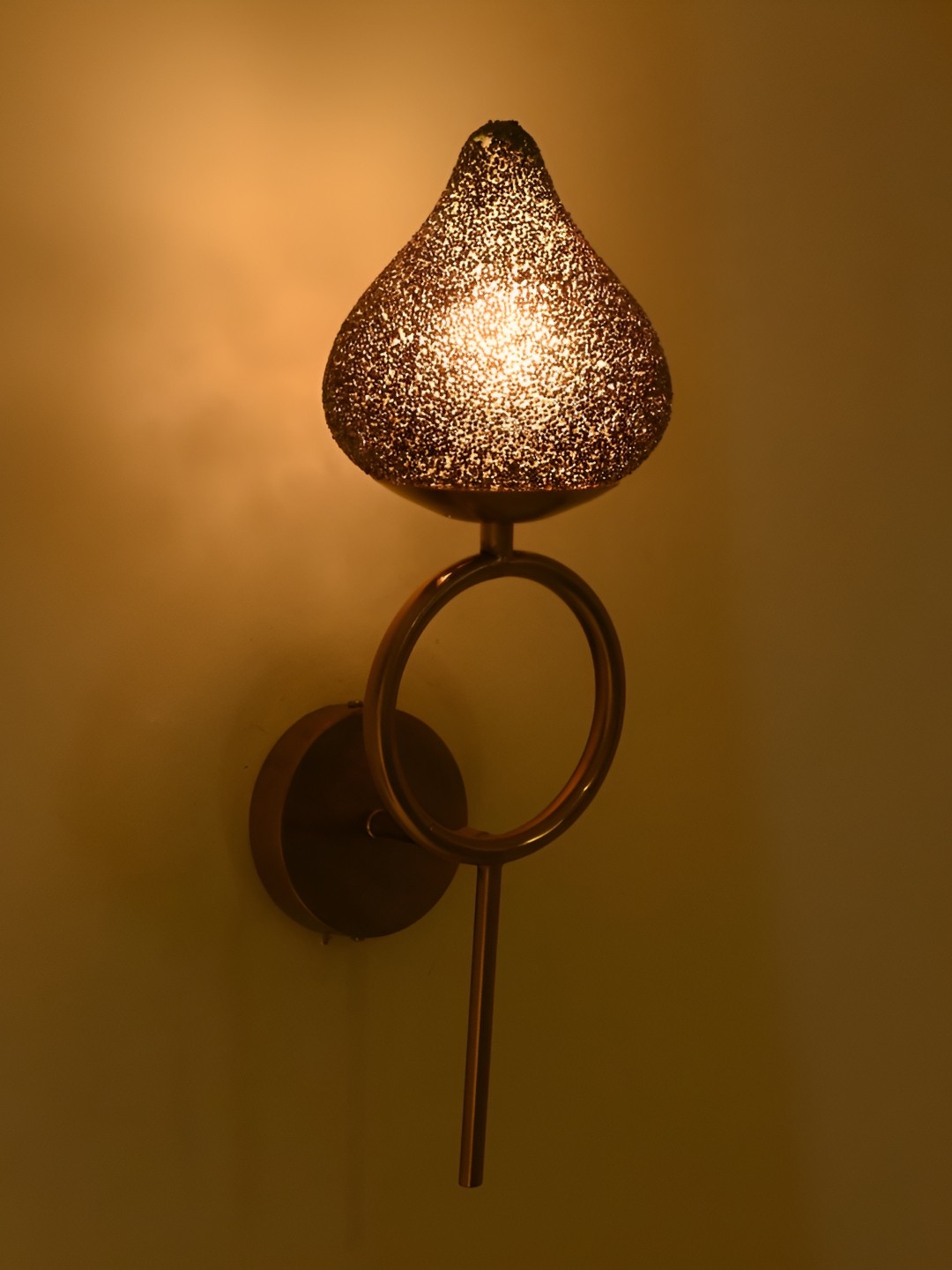 

Afast Black Metal Rectangle Shaped Wall Lamp