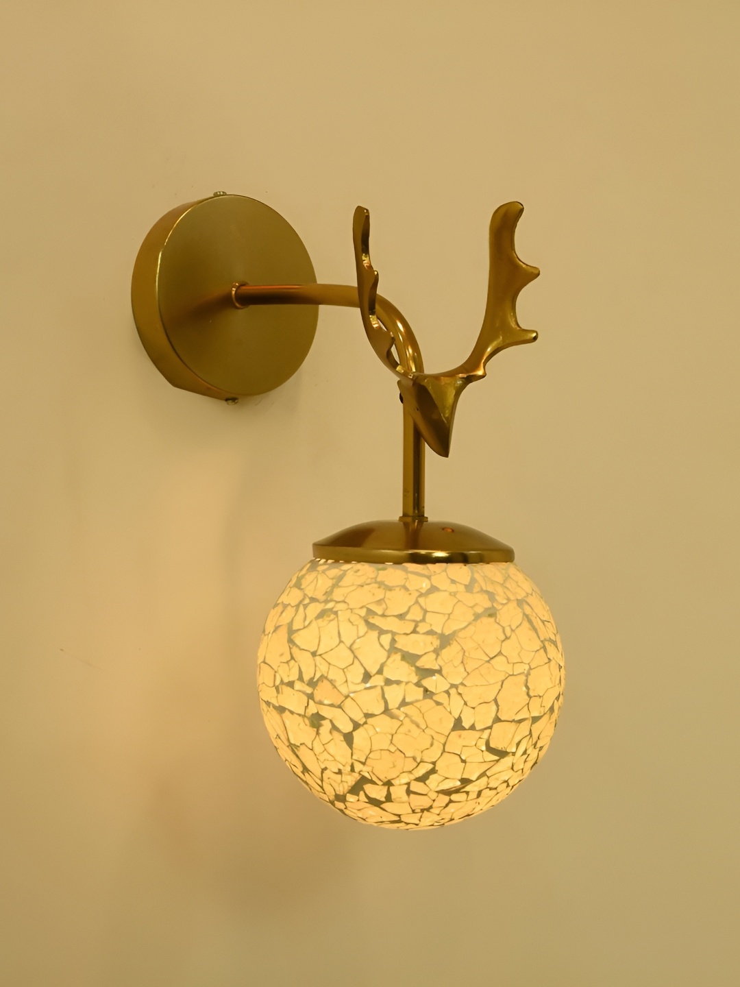 

Afast Green Metal Rectangle Shaped Wall Lamp