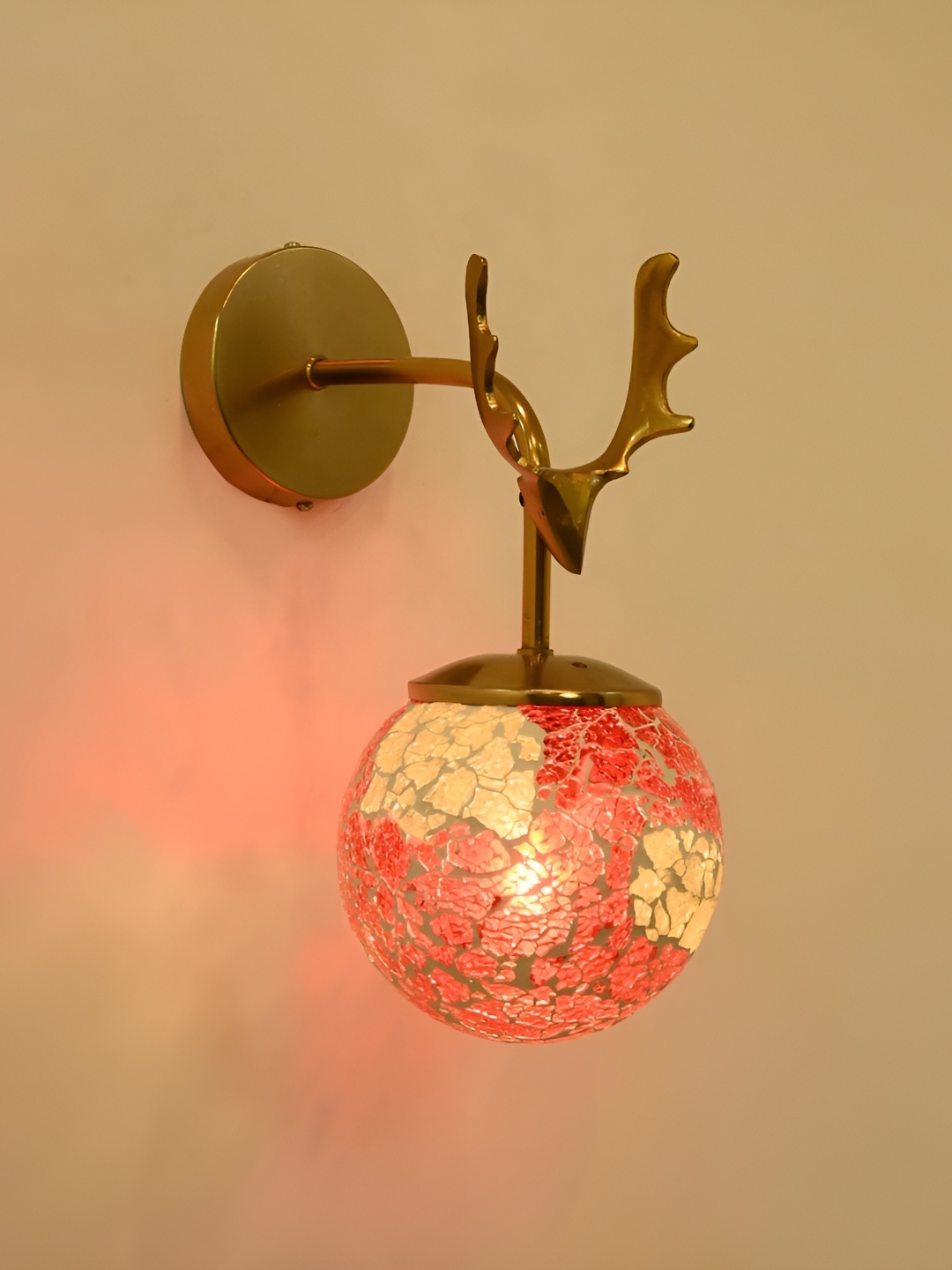 

Afast Red & White Metal Rectangle Shaped Wall Lamp
