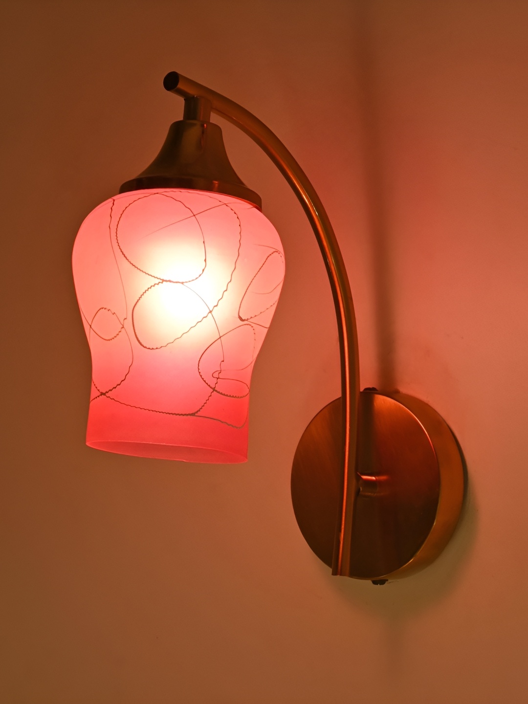 

Afast Pink & White Metal Rectangle Shaped Wall Lamp