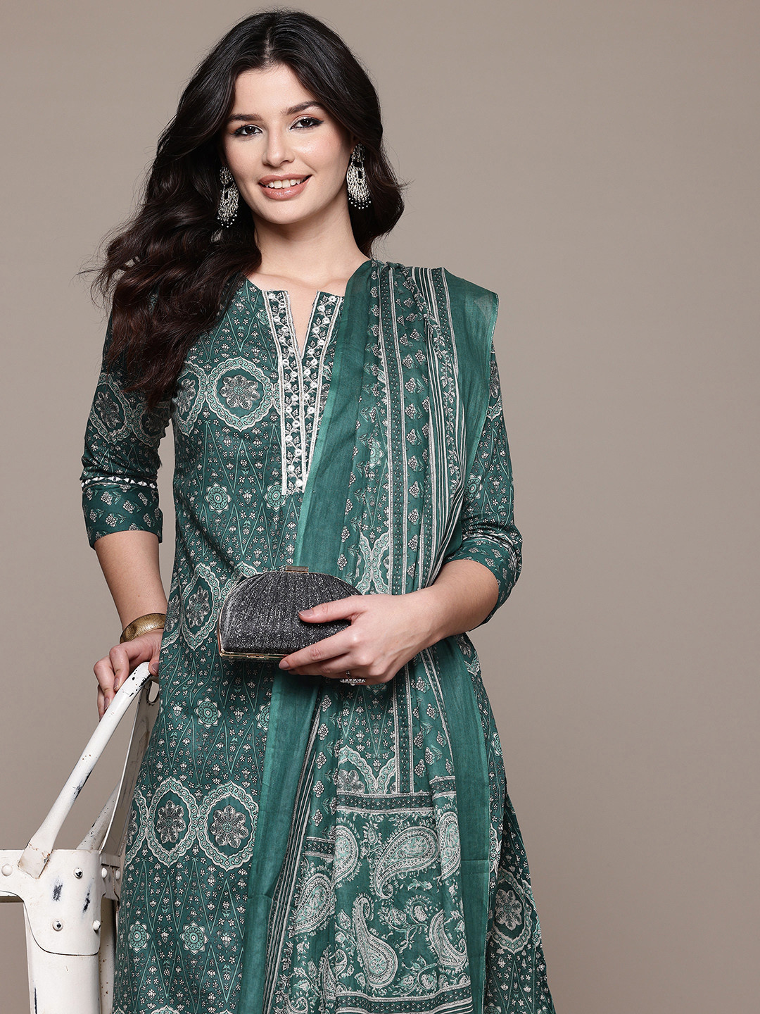 

Readiprint Ethnic Motifs Printed Mirror Work Pure Cotton Kurta Set, Green