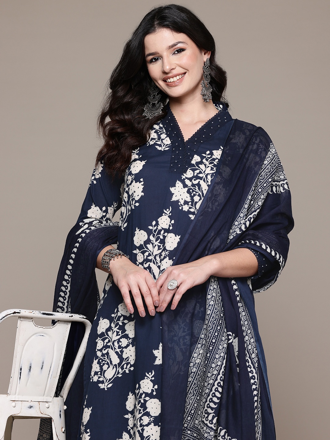 

Readiprint Floral Printed Sequinned Pure Cotton Kurta Set, Navy blue