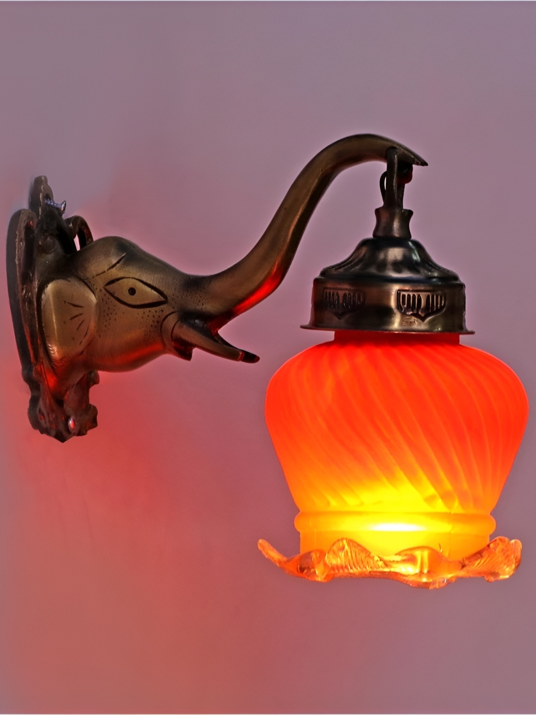 

Afast Orange Metal Rectangle Shaped Wall Lamp