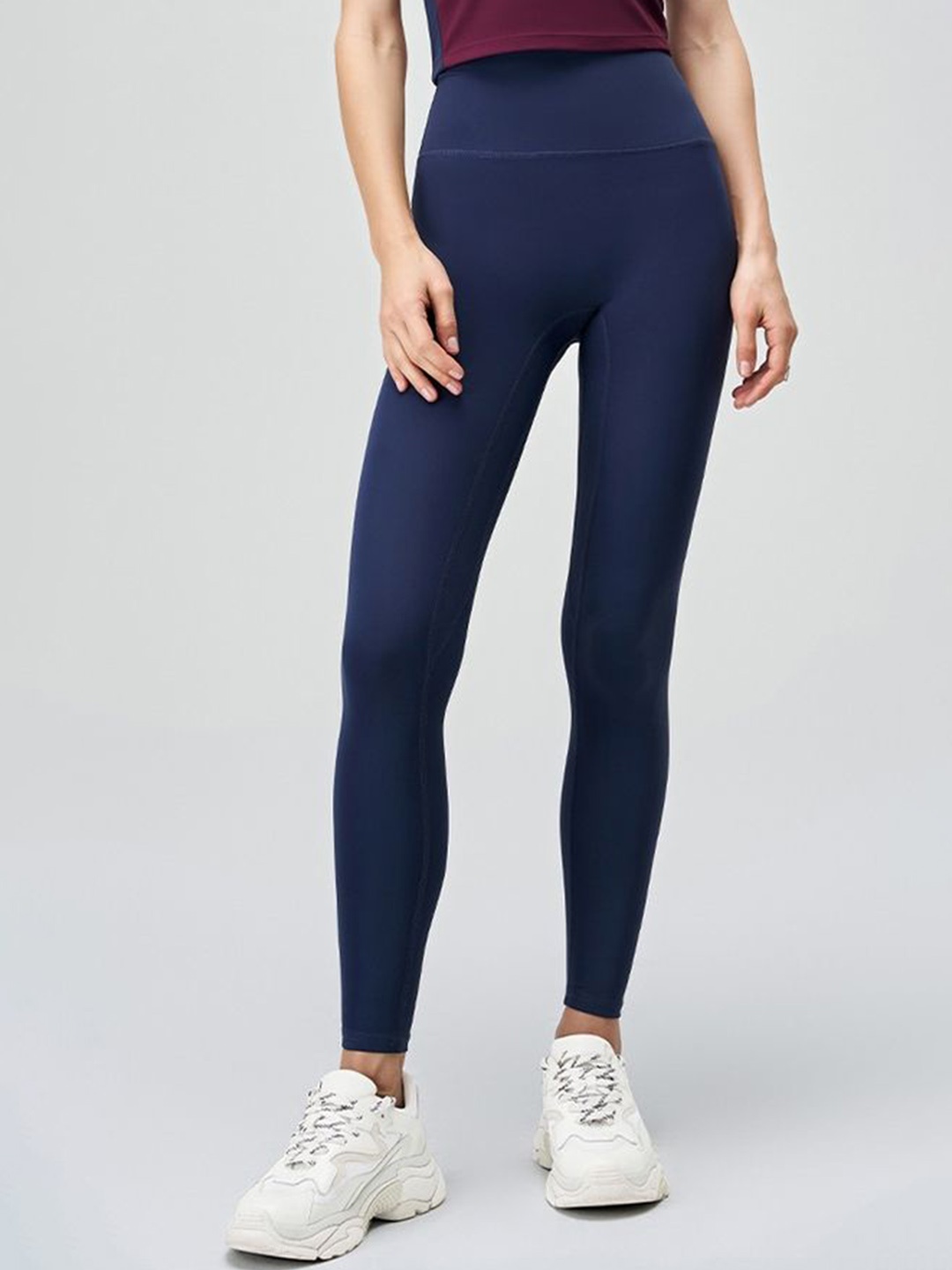 

LULU & SKY Women High-Rise Rapid-Dry Tight, Blue