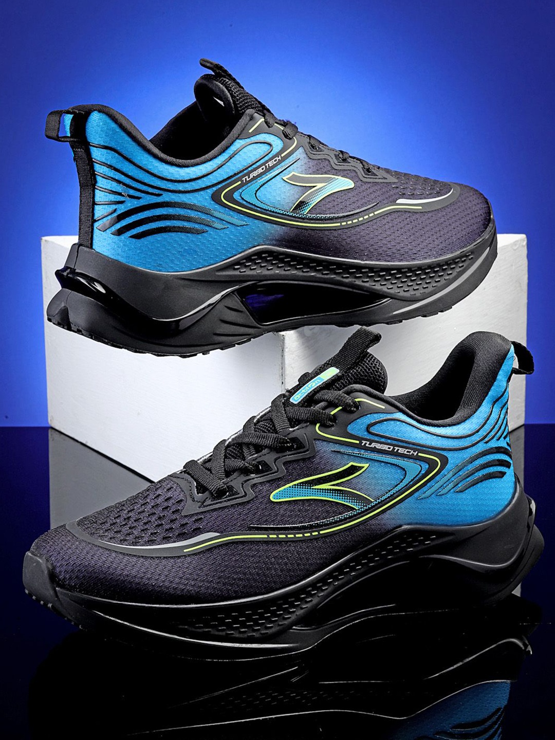 

Action Men Mesh Running Non-Marking Shoes, Black