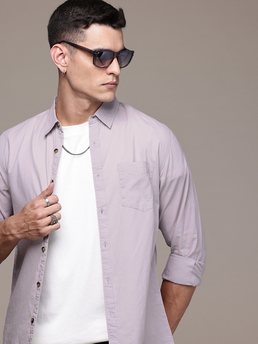 

The Roadster Life Co. Opaque Pure Cotton Casual Shirt, Purple