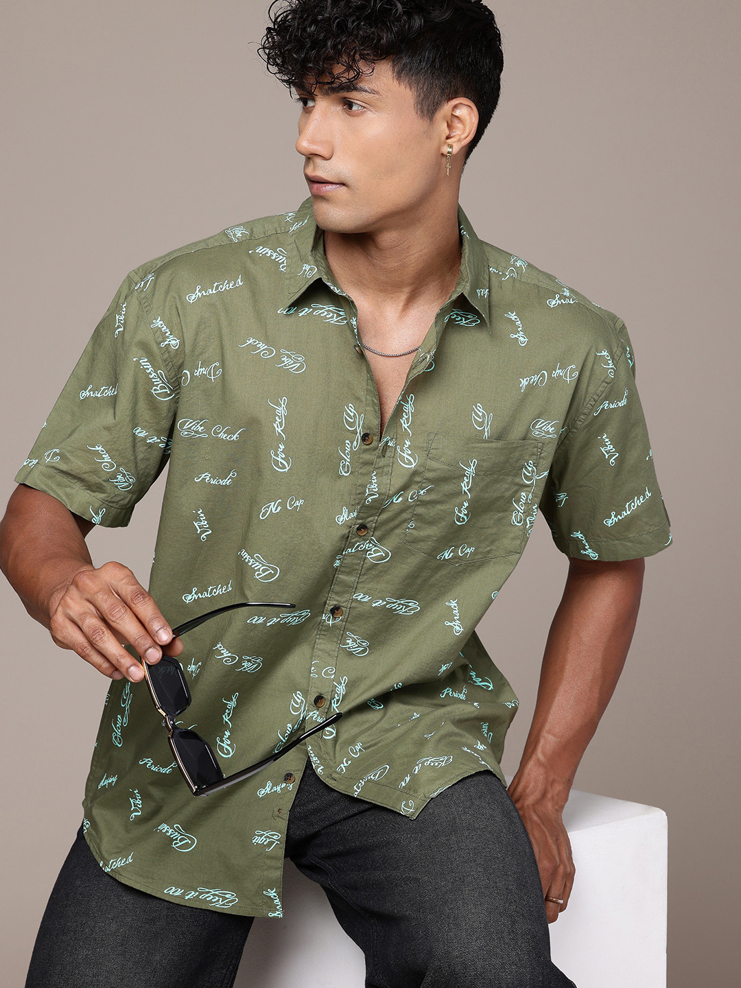 The Roadster Life Co. Relaxed Fit Opaque Typography Printed Pure Cotton Casual Shirt