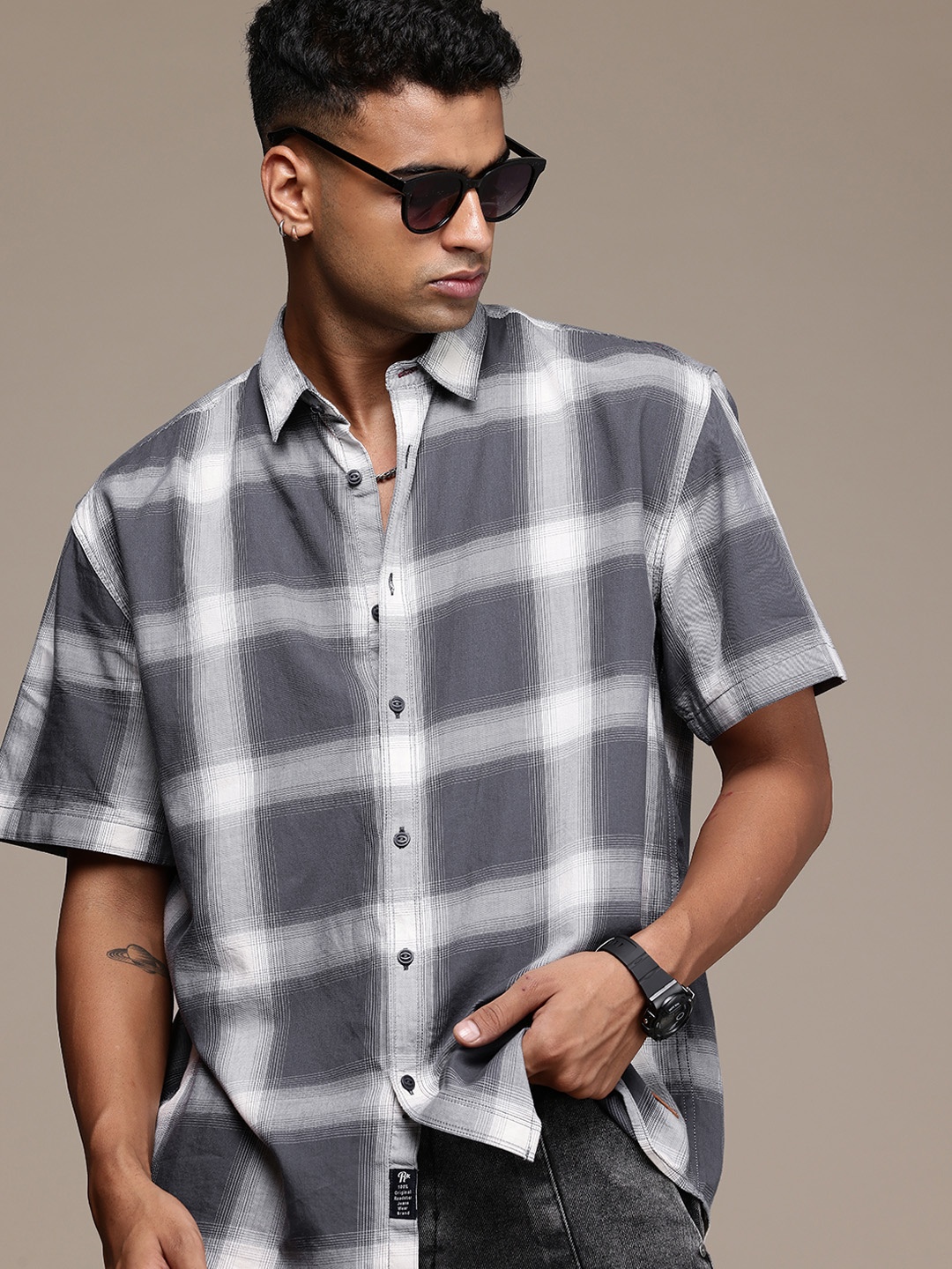 

The Roadster Life Co. Relaxed Fit Checked Drop-Shoulder Sleeves Pure Cotton Casual Shirt, Grey