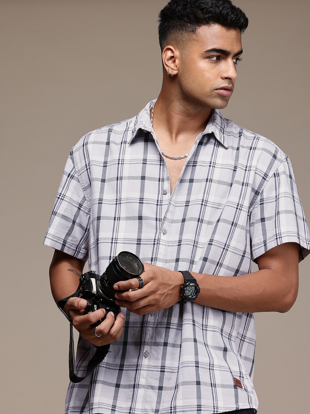 

The Roadster Life Co. Relaxed Fit Opaque Checked Pure Cotton Casual Shirt, Grey