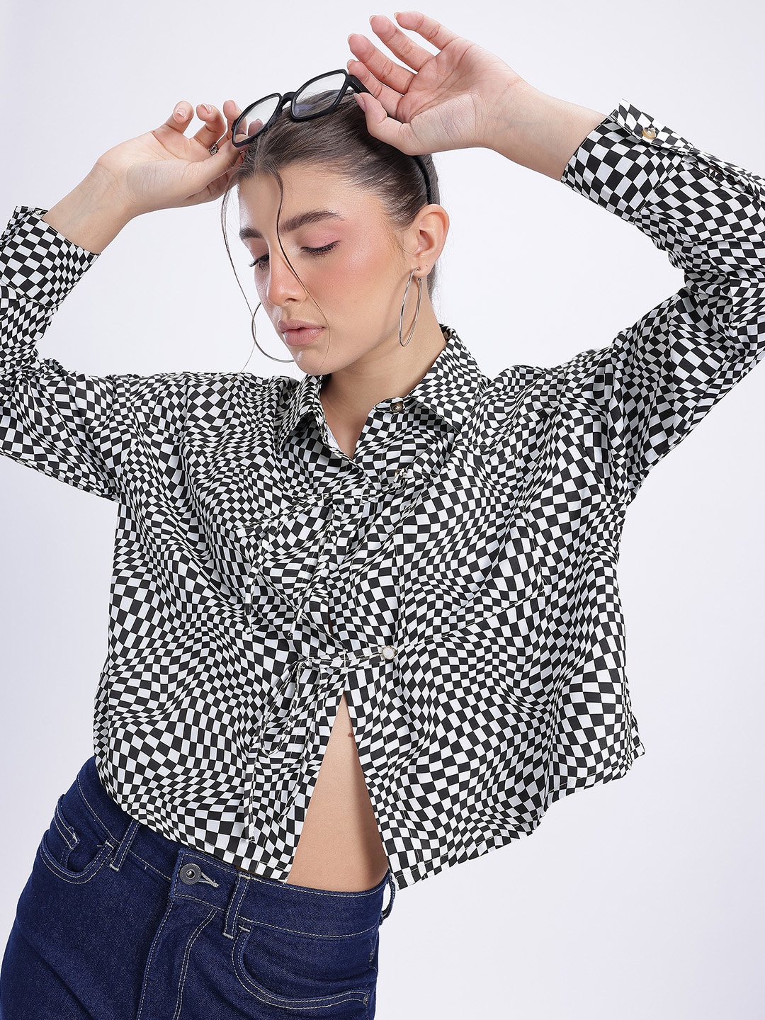 

glitchez Monochromatic Notes Geometric Print Drop-Sleeves Relaxed Fit Shirt, White