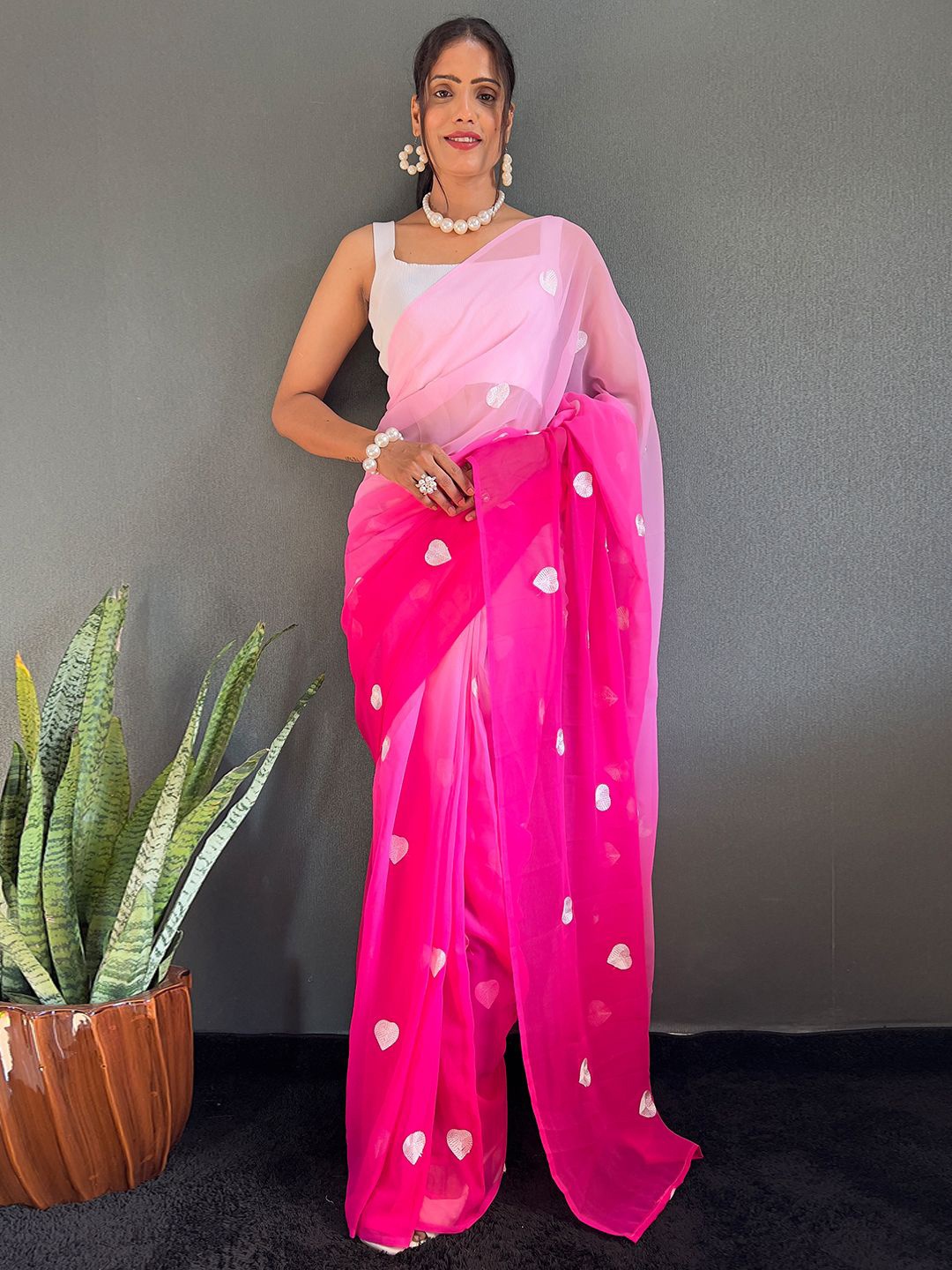 Panzora Georgette Embroidery Work Saree, Pink