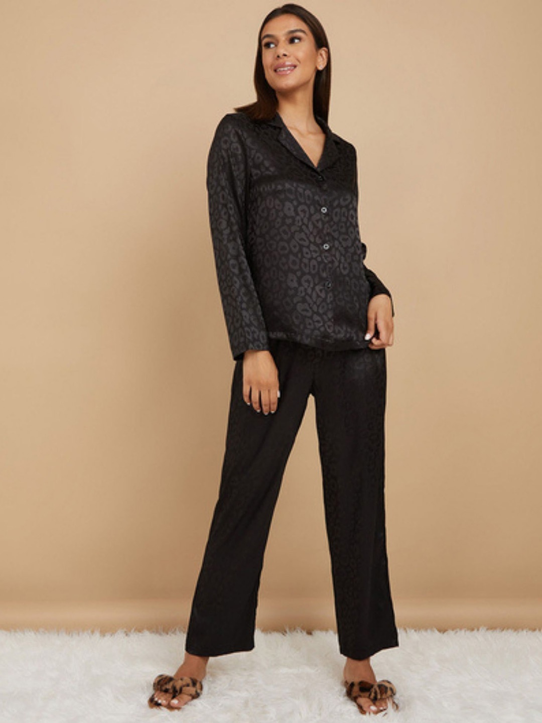 

ANSEE by Addery Women Graphic Printed Satin Night suit, Black