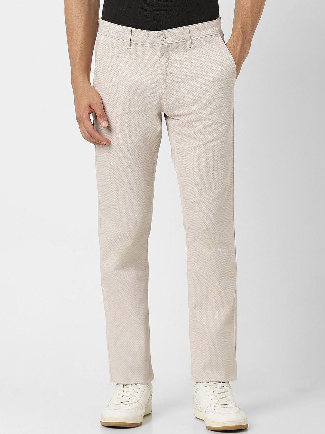 

Van Heusen Sport Men Printed Slim Fit Trousers, Cream