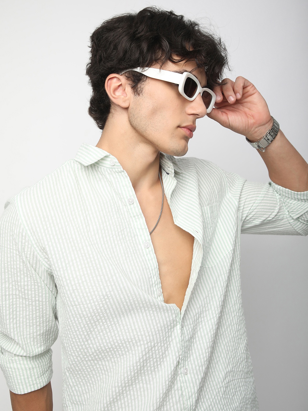 

VASTRADO Men Classic Fit Spread Collar Vertical Striped Cotton Casual Shirt, White